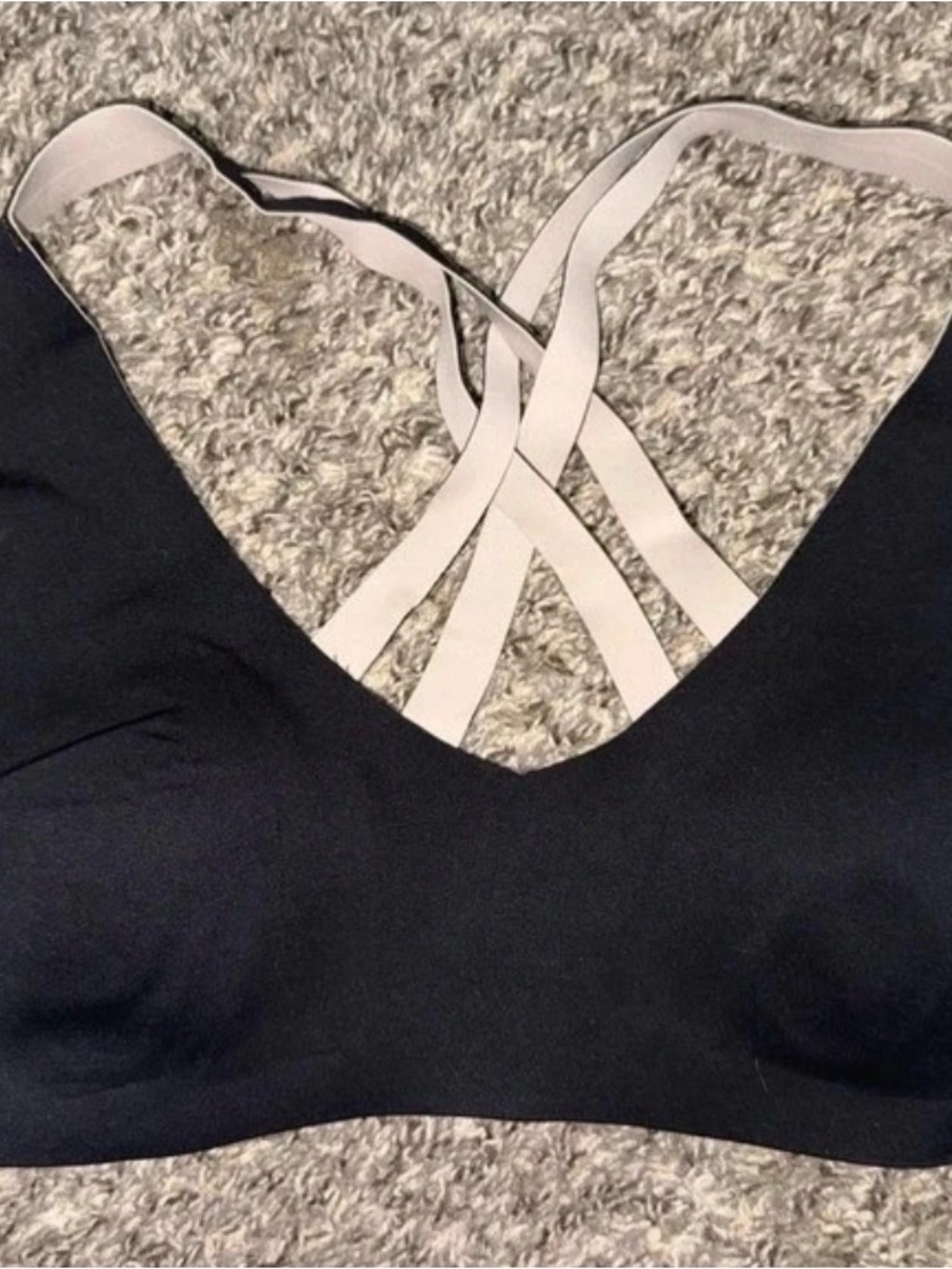 Lululemon SmoothCover Strappy Back Sports Bra Size 8